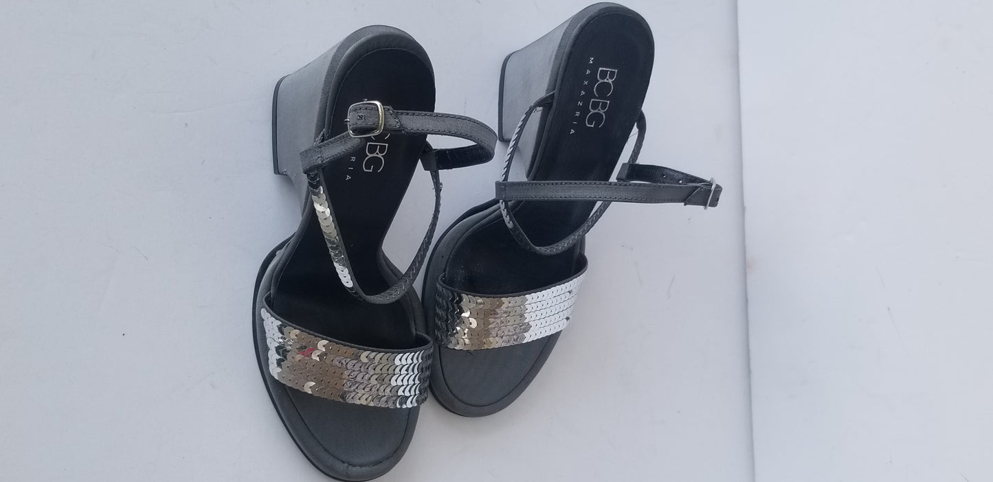 BCBG MAXAZRIA women's sandals gray satin sequins block heels size 7B made in Italy