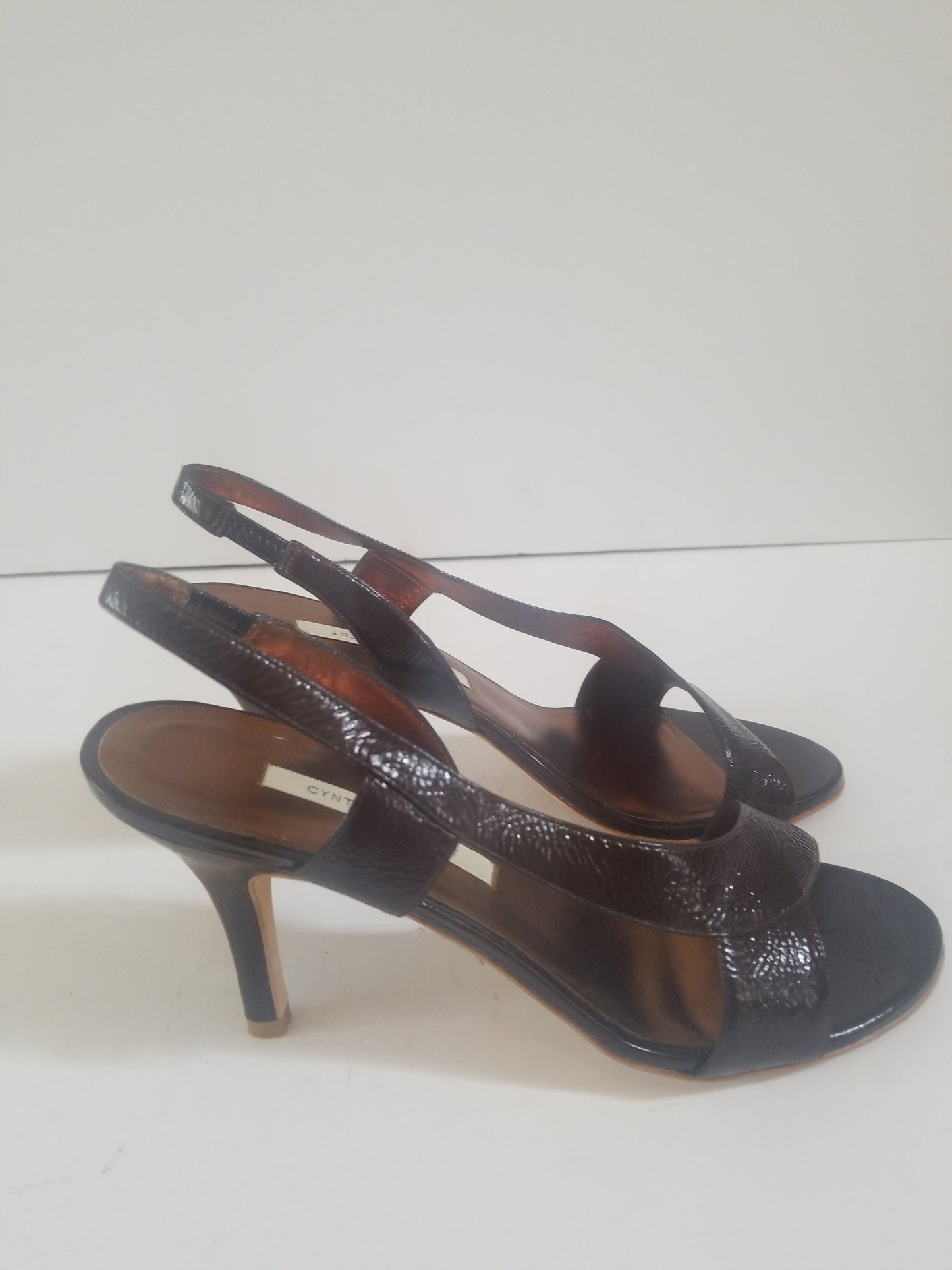 Cynthia Vincent women's sandals brown leather slingback size 9 M