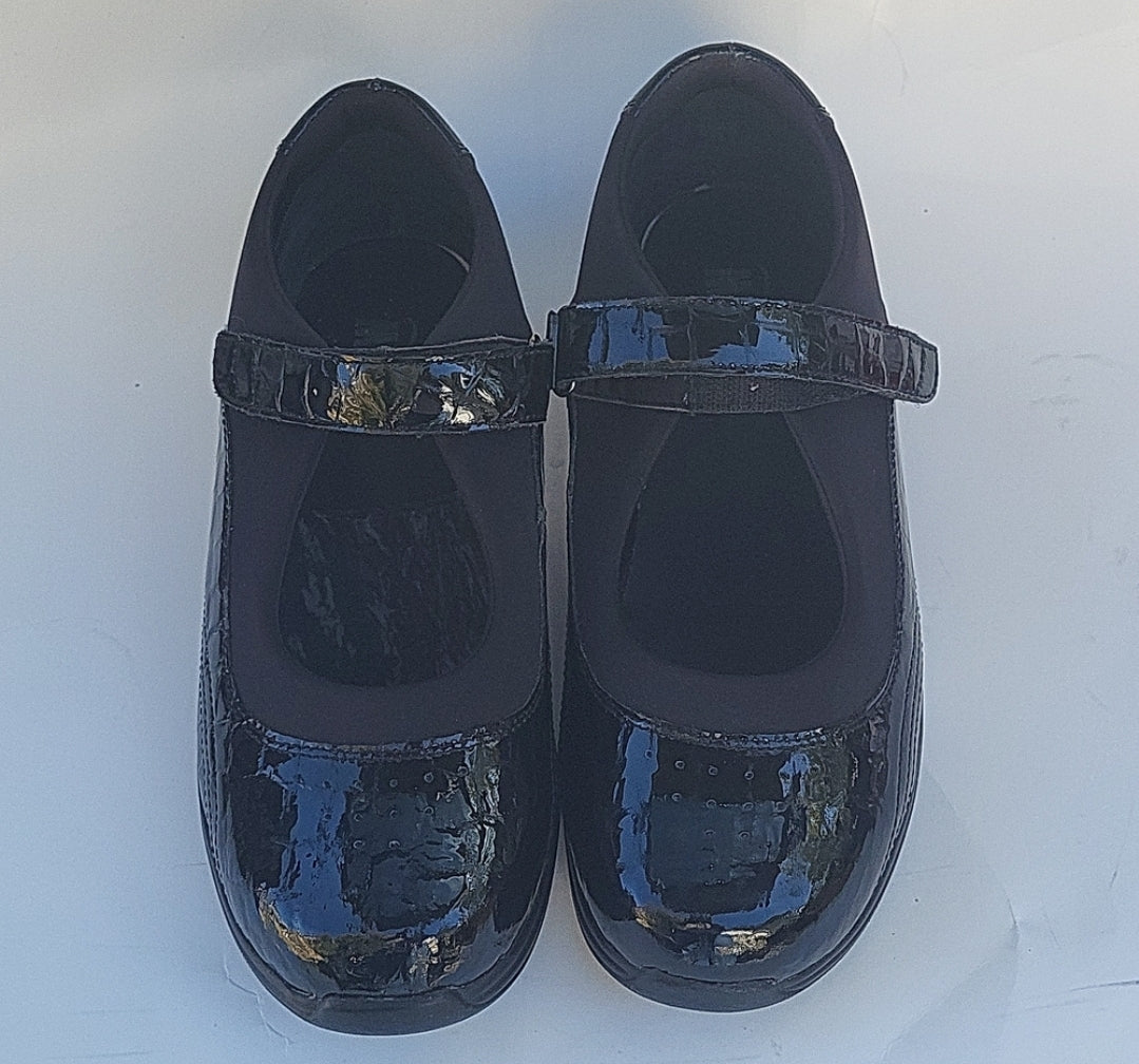 Drew women's shoes black patent leather size 10WW